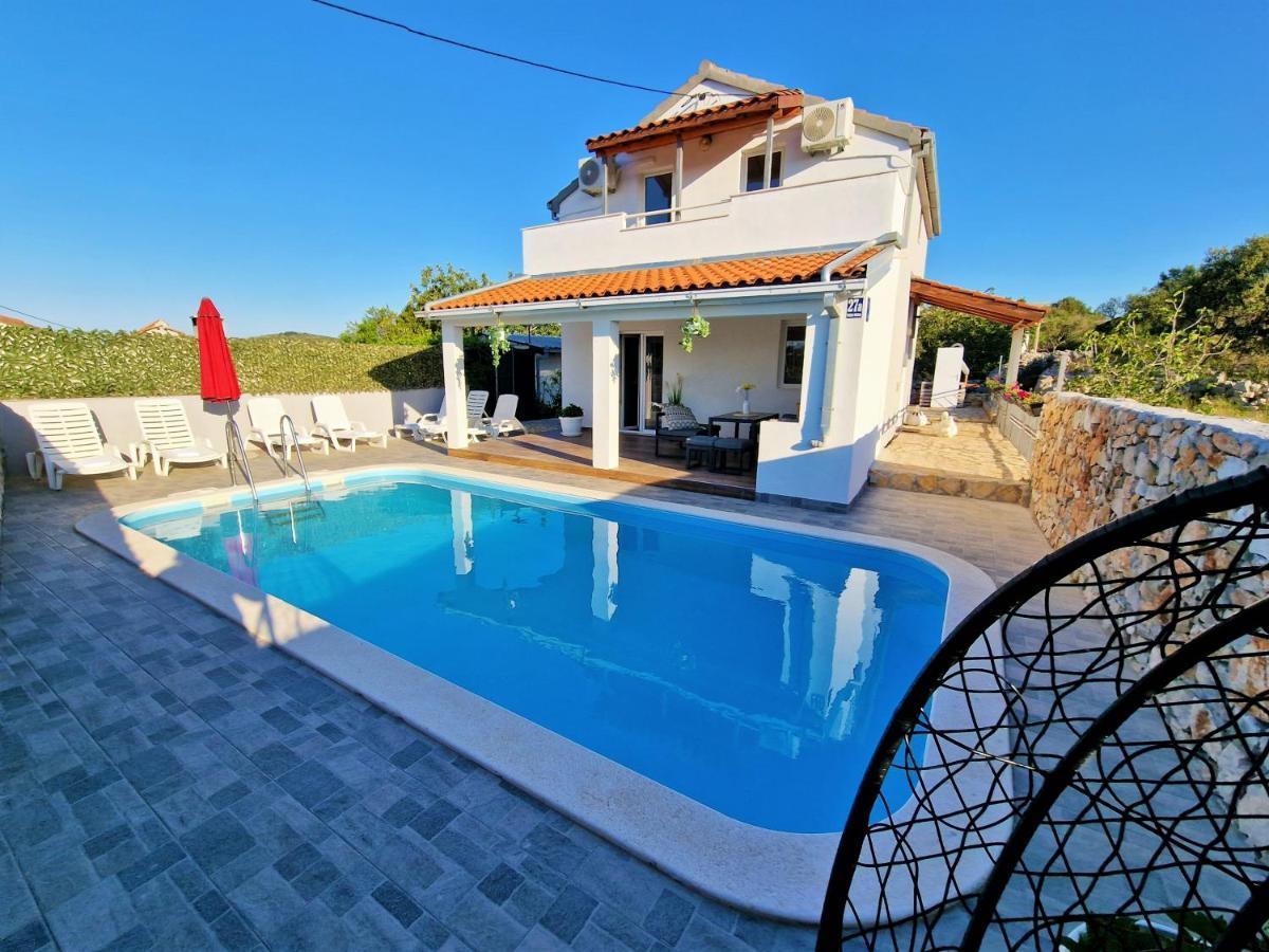 מאלי דרבניק Anas Lagoon Holiday House With Pool At Azure Beach מראה חיצוני תמונה