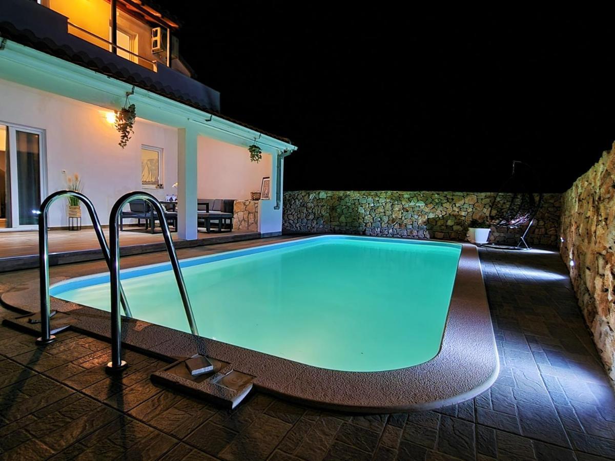 מאלי דרבניק Anas Lagoon Holiday House With Pool At Azure Beach מראה חיצוני תמונה