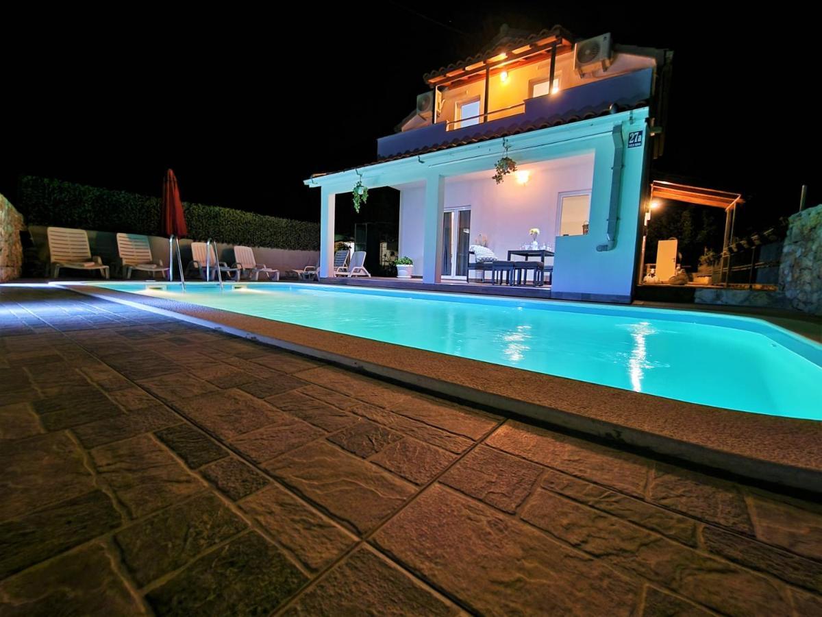 מאלי דרבניק Anas Lagoon Holiday House With Pool At Azure Beach מראה חיצוני תמונה